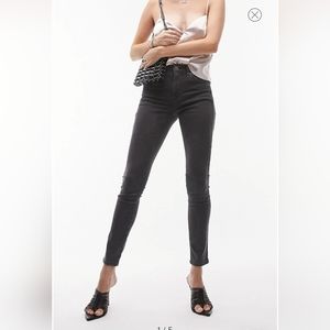 LAST CHANCE Topshop Leigh Black Skinny Jeans